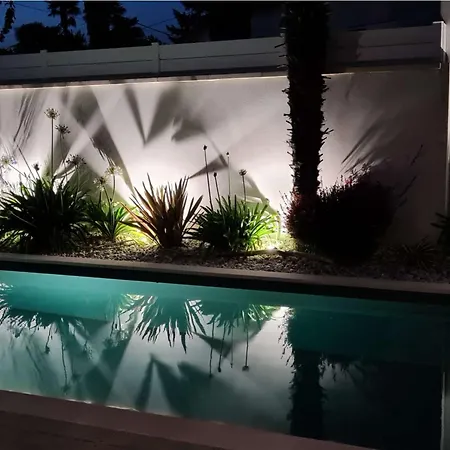 Maison A Royan Avec Piscine Pour 5 Personnes - Fr-1-494-191 Royan