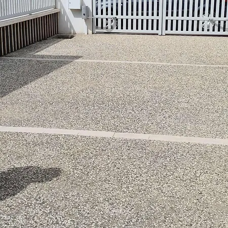 Maison A Royan Avec Piscine Pour 5 Personnes - Fr-1-494-191